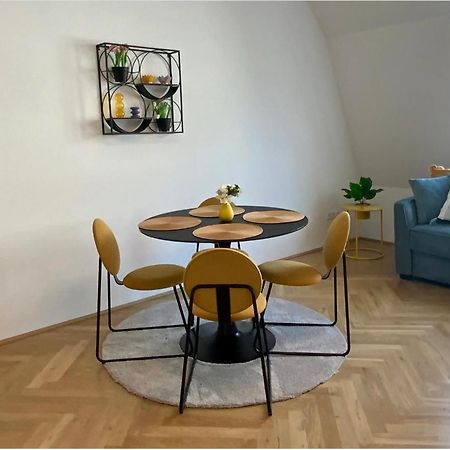 Freshly Renovated Apartment In Trendy Area L Hg21 Viena Exterior foto